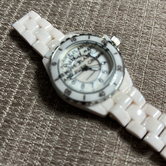 Isaac Mizrah watch - Picture 2 of 4